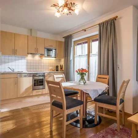 Appartments Antoniushof Apartment *